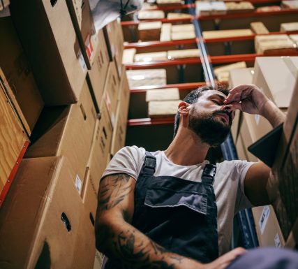 When to Move from In-House to Outsourced Fulfilment: 8 Warning Signs Hidden in Your Numbers